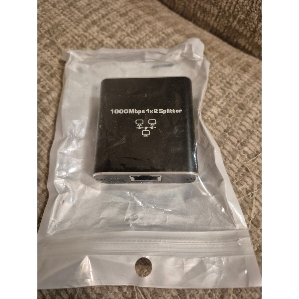 Gigabit Ethernet Splitter 1 to 2 | 1000Mbps High-Speed Network RJ45 Adapter